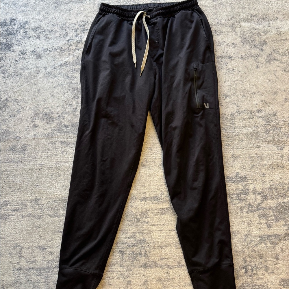 Vuori Black Sunday Joggers